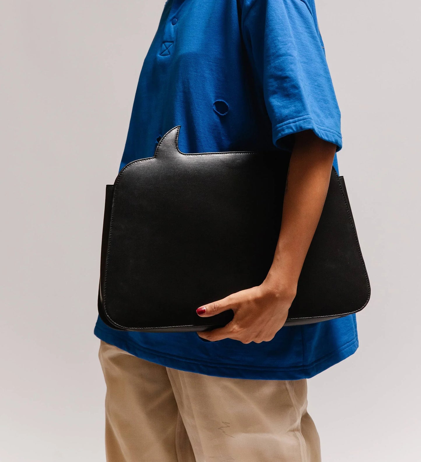 Enormous Thought Bubble' Vegan Leather Sleeve - Cause&Effect